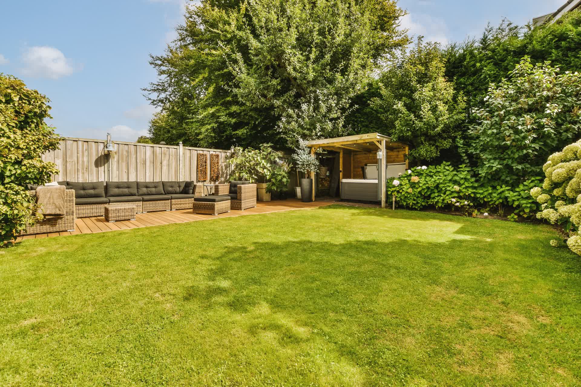 Garden landscaping by QNEXAPLUS